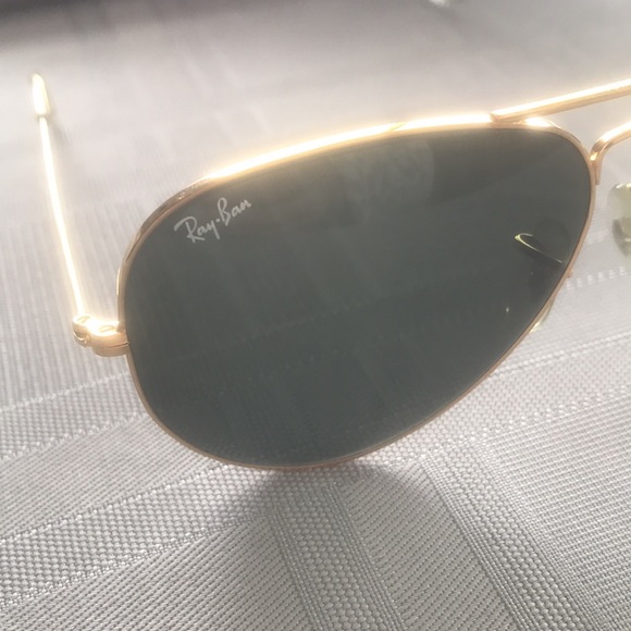 RayBan Aviators - Picture 2 of 4